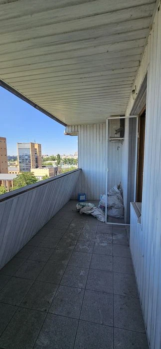 Продам 2кв. ж/м Солнечный, кирпичный дом, вид на р. Днепр 60к