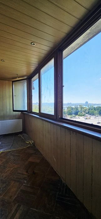 Продам 2кв. ж/м Солнечный, кирпичный дом, вид на р. Днепр 60к