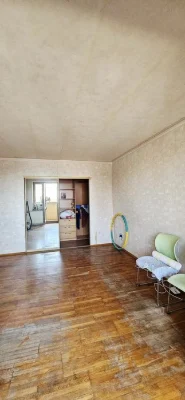 Продам 2кв. ж/м Солнечный, кирпичный дом, вид на р. Днепр 60к