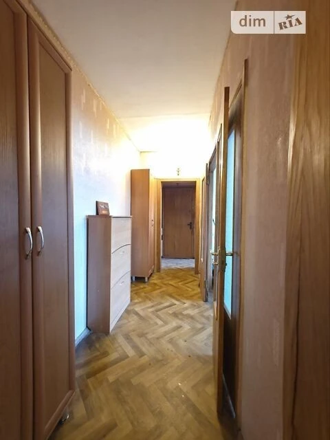 Продаж 3к квартири 72.1 кв. м на вул. Юлії Здановської 29 •