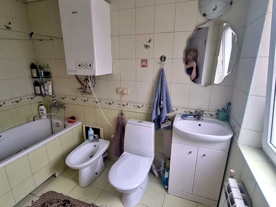 Будинок. Харків, Івана Каркача бульв.