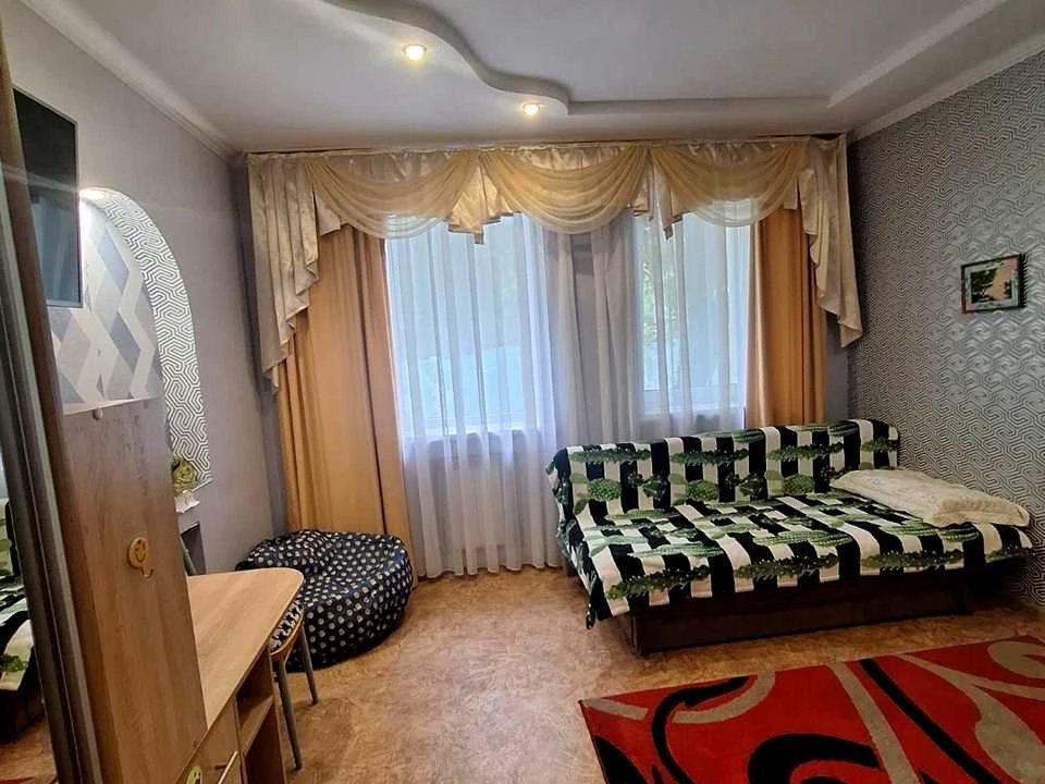 Будинок. Харків, Івана Каркача бульв.