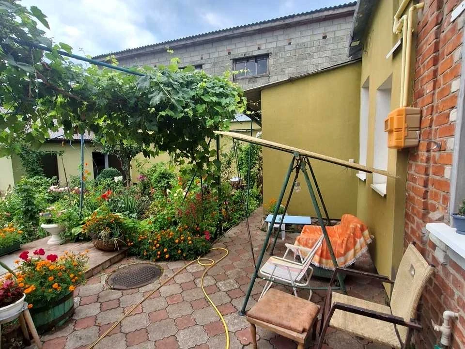 Будинок. Харків, Івана Каркача бульв.