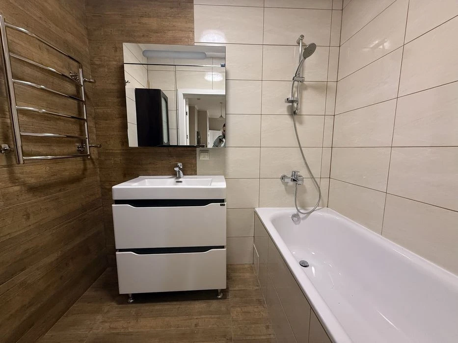 продаж квартири без комісіі 3км 110,3м 14пов вул. Героїв Обо