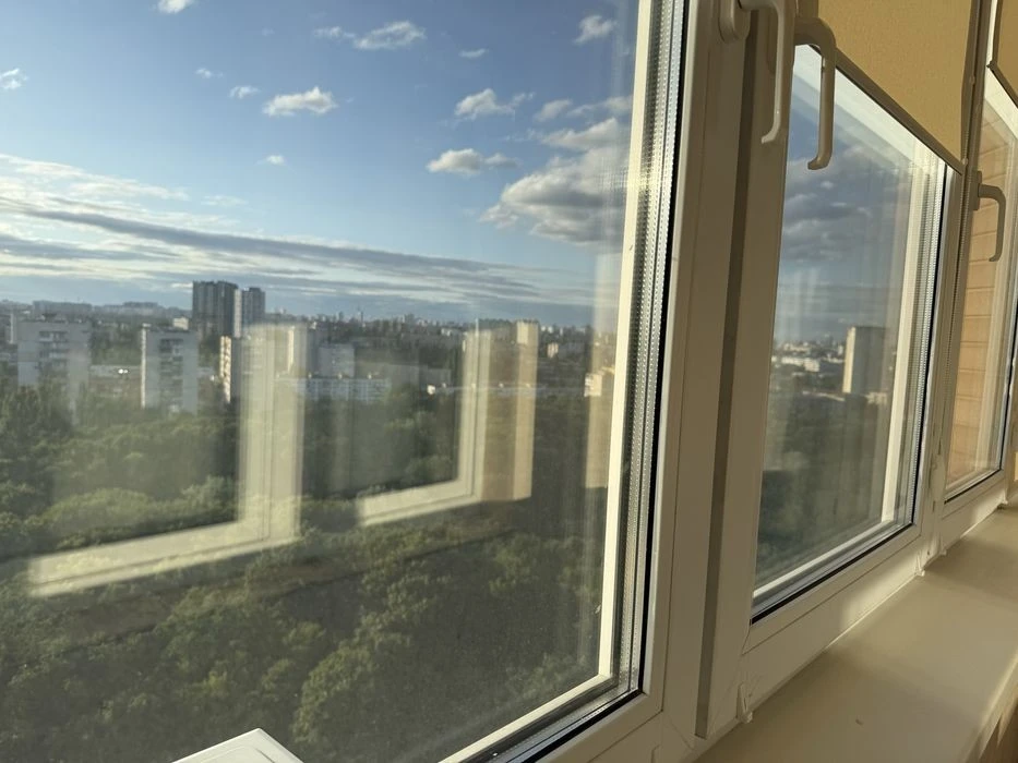 продаж квартири без комісіі 3км 110,3м 14пов вул. Героїв Обо