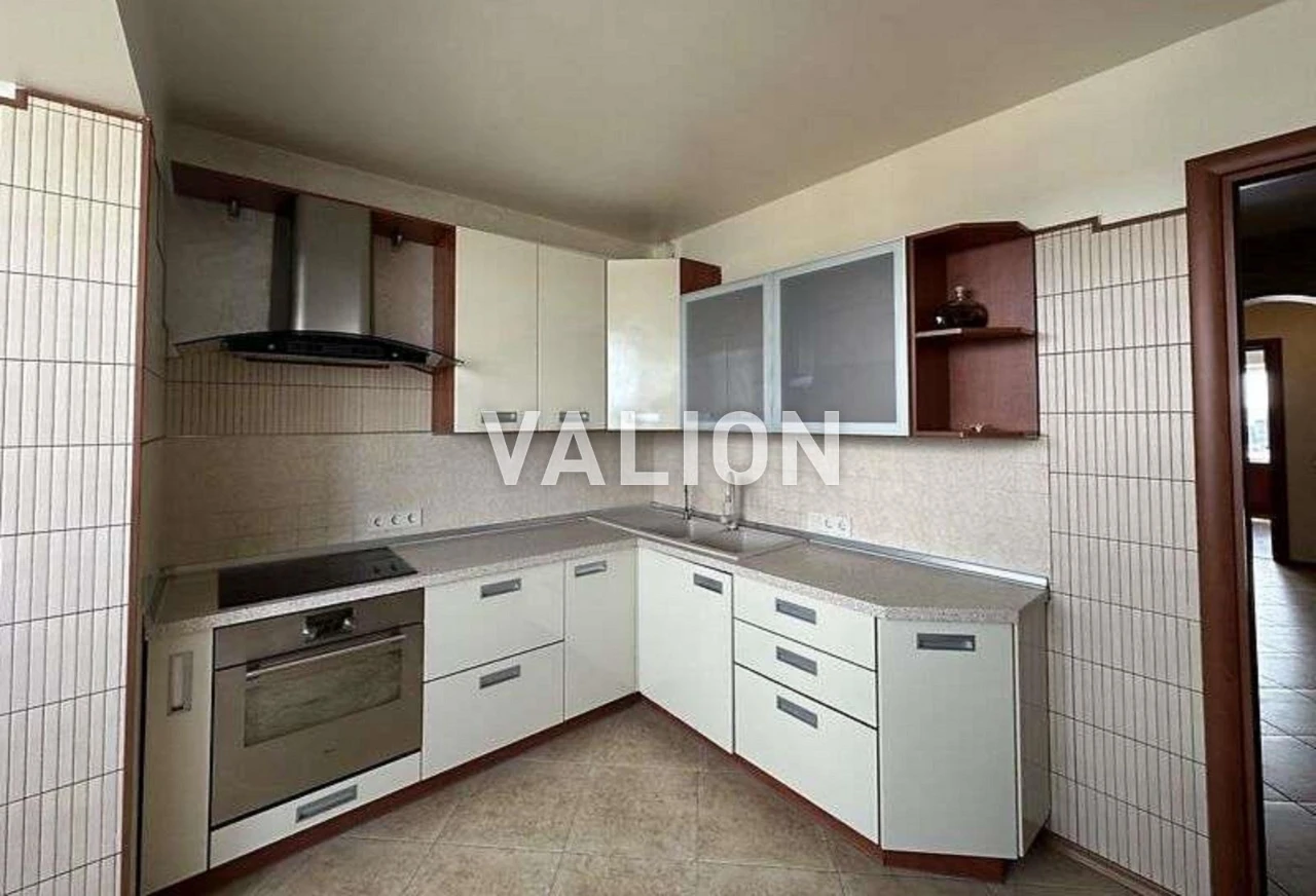 3-room apartment for sale, Vasylya Ivanysa St. 5b