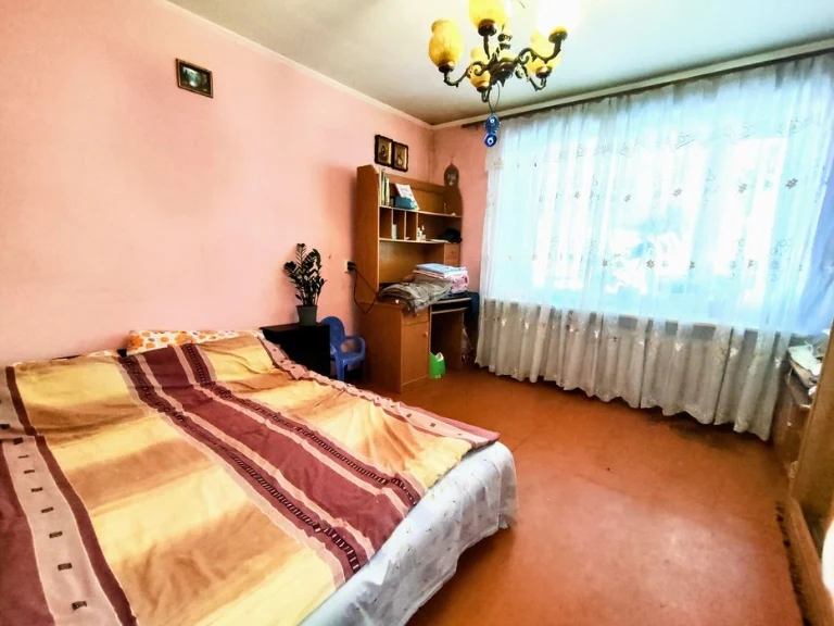 2 кімнатна квартира під комерцію. Вул. Соборна