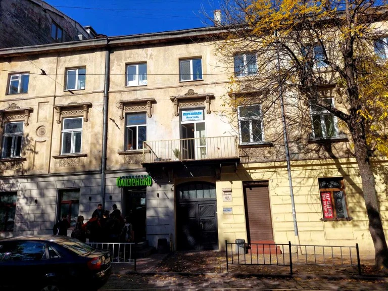 Квартира. Львів, Гетьмана Петра Дорошенка вул. (Жовтнева)
