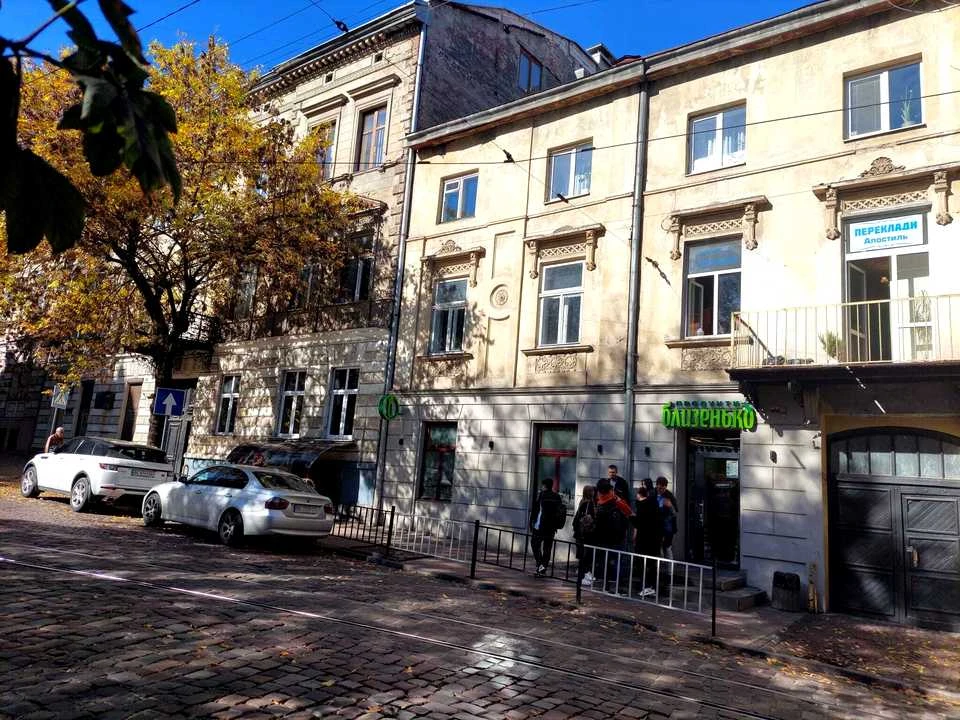 Квартира. Львів, Гетьмана Петра Дорошенка вул. (Жовтнева)