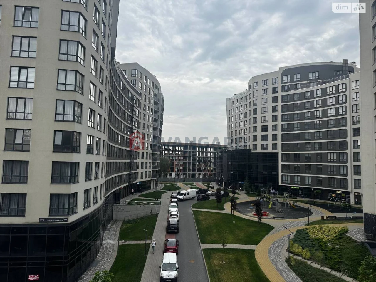 Продаж Підземний паркінг Франківський