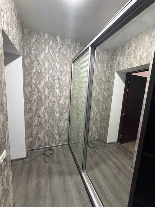 Продаж повнометражноі квартири у центрі міста