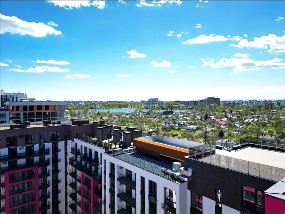 Продам 1к квартиру з балконом в збудованому будинку Manhatta