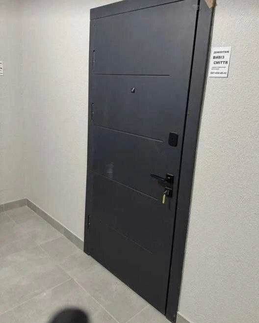 Продаж 1 квартири Озерна