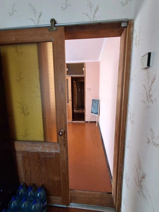 Selling my cozy 3-room apartment, 6th floor of a 9-story building