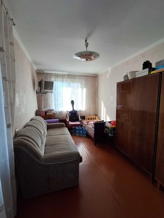 Selling my cozy 3-room apartment, 6th floor of a 9-story building