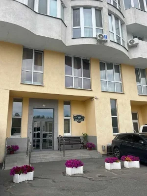 No % sale 2 k sq m near the metro, Skhidna Brama residential complex, 4th section Darn