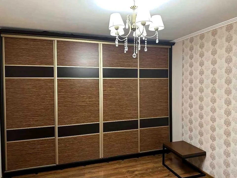 Квартира. Ужгород, Бориса Тлехаса вул. (Марії Заньковецької)