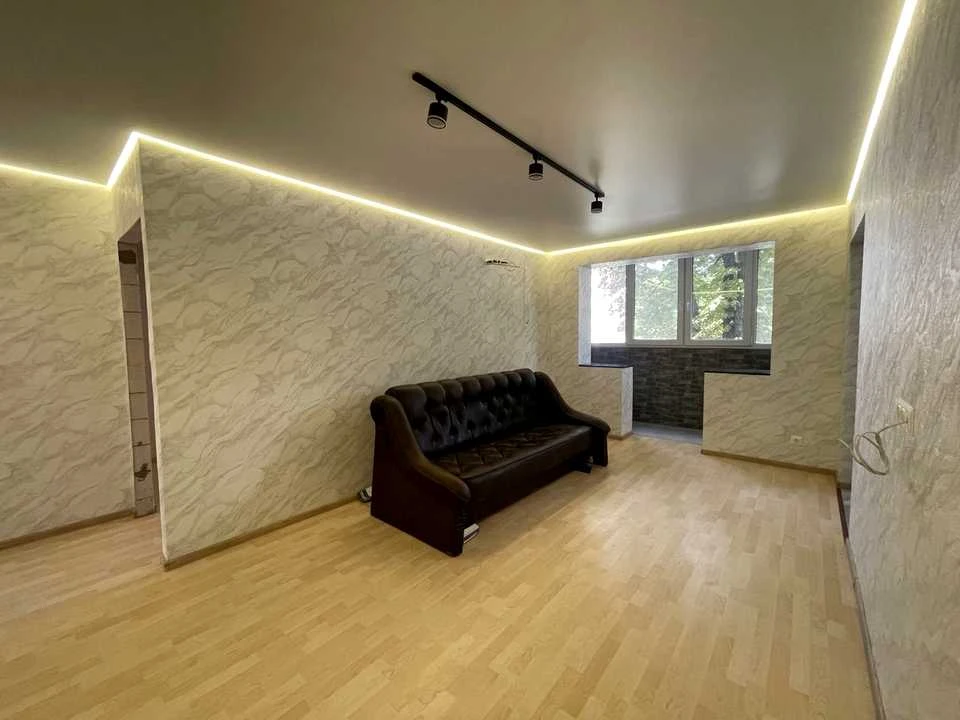 Apartment. Kharkiv, Petro Hryhorenko Ave. (Marshal Zhukova)