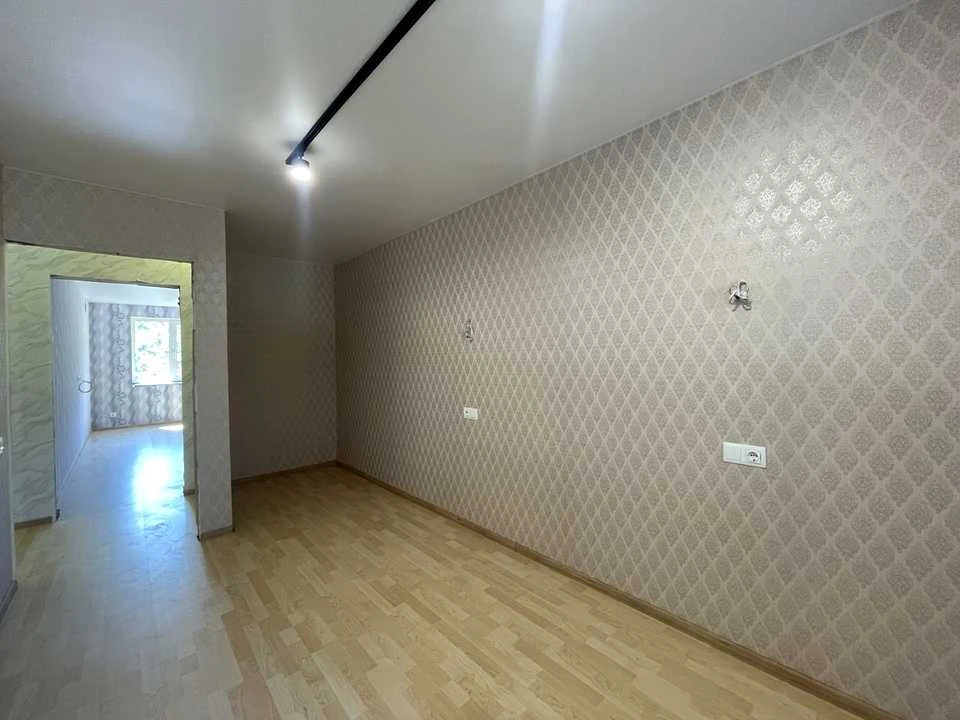 Apartment. Kharkiv, Petro Hryhorenko Ave. (Marshal Zhukova)