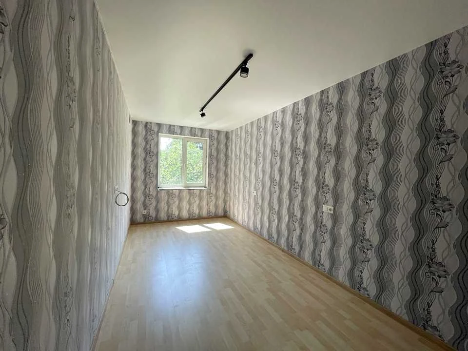 Apartment. Kharkiv, Petro Hryhorenko Ave. (Marshal Zhukova)