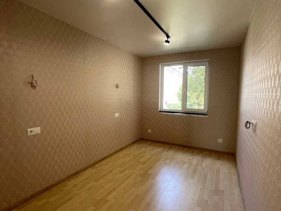 Apartment. Kharkiv, Petro Hryhorenko Ave. (Marshal Zhukova)