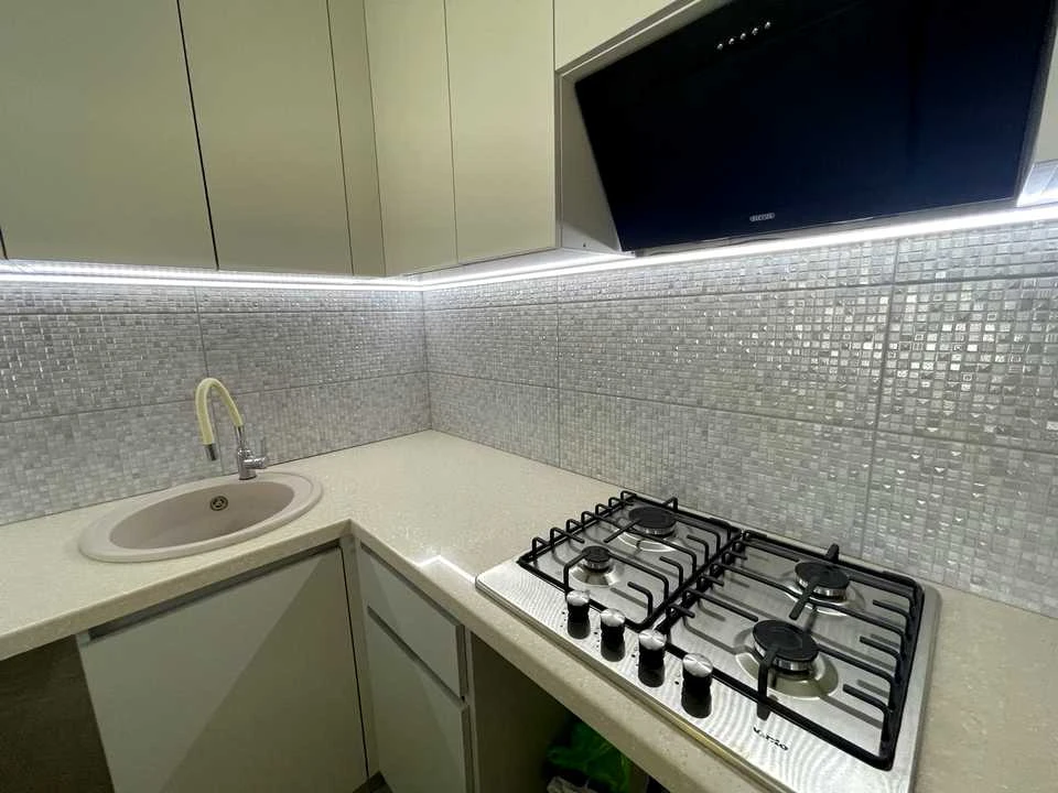 Apartment. Kharkiv, Petro Hryhorenko Ave. (Marshal Zhukova)