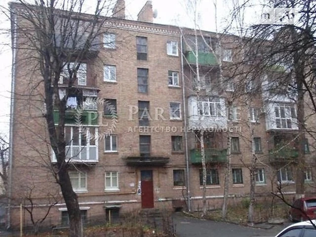 Sale of 3-room apartment 56 sq. m. on Naberezhno-Khreshchatytska Street 35