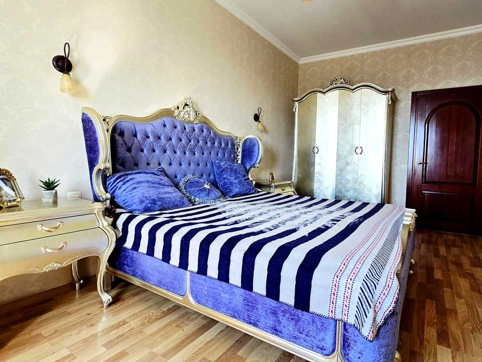 Квартира. Харків, Науки просп. (Леніна)