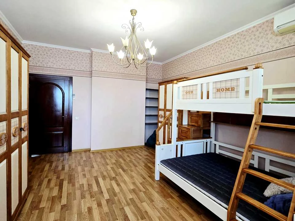 Квартира. Харків, Науки просп. (Леніна)