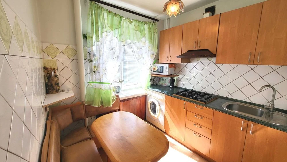 Продаж 2-х к.кв. вул. Українська буд. 13 (5/9) біля Малого р