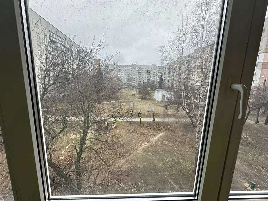 I am selling a 3-room apartment, Pozdovzhnaya St. 1a, 3/9-ti, 69m2,