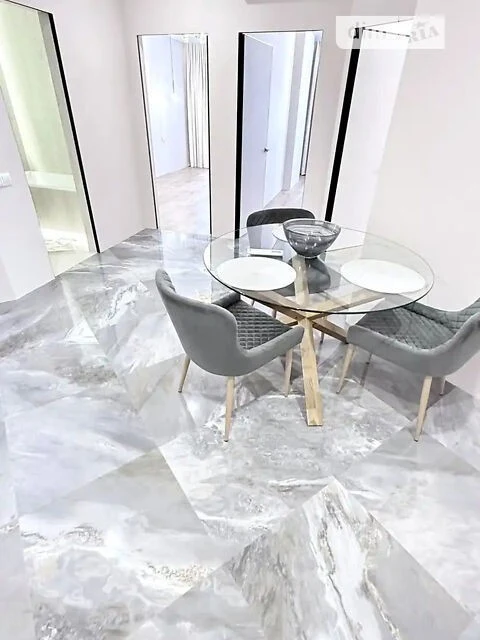 Продаж 3к квартири 76 кв. м на наб. Дніпровська 15Ж • ID 347