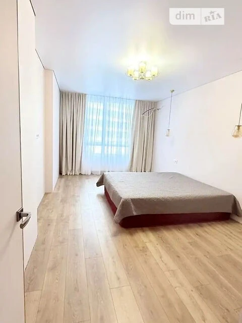 Продаж 3к квартири 76 кв. м на наб. Дніпровська 15Ж • ID 347