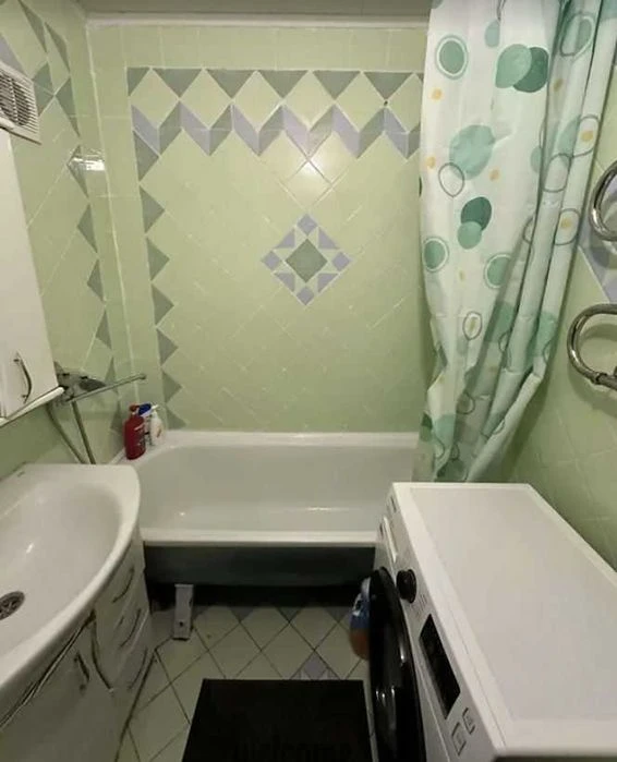 3х кімнатна в Центрі, поверх 5/9, площа 68м2, Нове плануванн