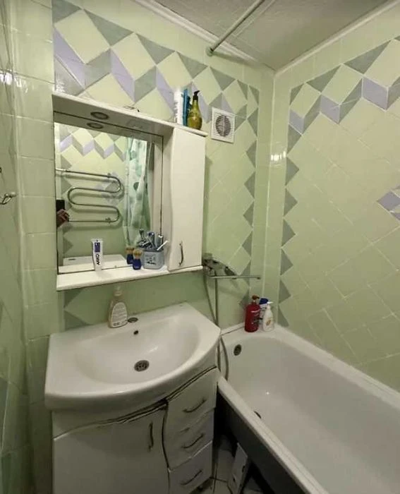3х кімнатна в Центрі, поверх 5/9, площа 68м2, Нове плануванн