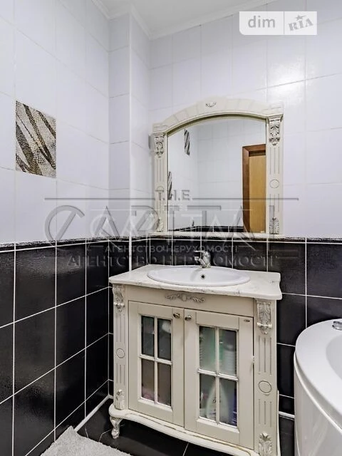Продажа 3к квартиры 97 кв. м по ул. Елены Пчелки 2Б • ID 347