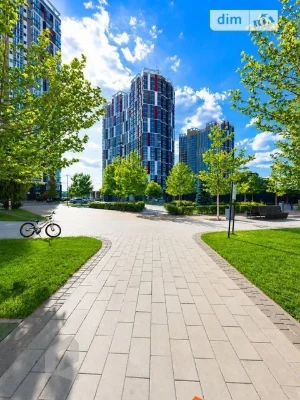 Продаж 3к квартири 122.2 кв. м на вул. Микільсько-Слобідська