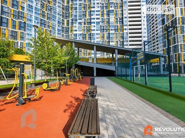 Продаж 3к квартири 122.2 кв. м на вул. Микільсько-Слобідська