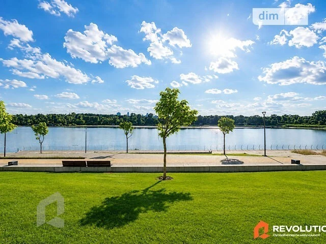Продаж 3к квартири 122.2 кв. м на вул. Микільсько-Слобідська