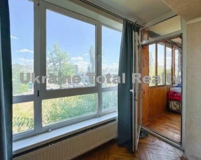 OBOLON! Large 1-room apartment near the metro station Heroiv Dnipra