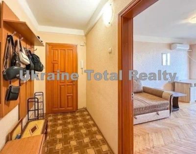 OBOLON! Large 1-room apartment near the metro station Heroiv Dnipra