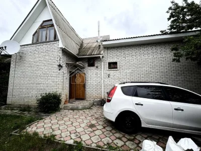 Будинок. Харків, Челюскінців в'їзд