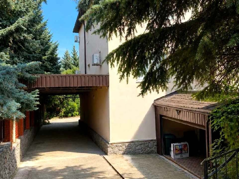 Будинок. Харків, Кільцева вул.