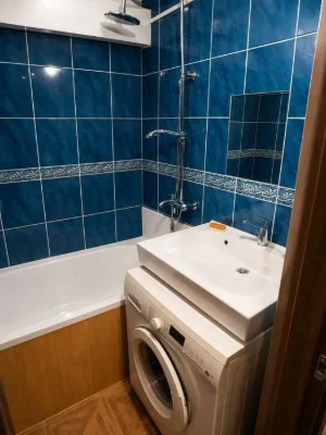 Продаж 2-х кім квартири в цег. будинку 2001 року Рівне вул В