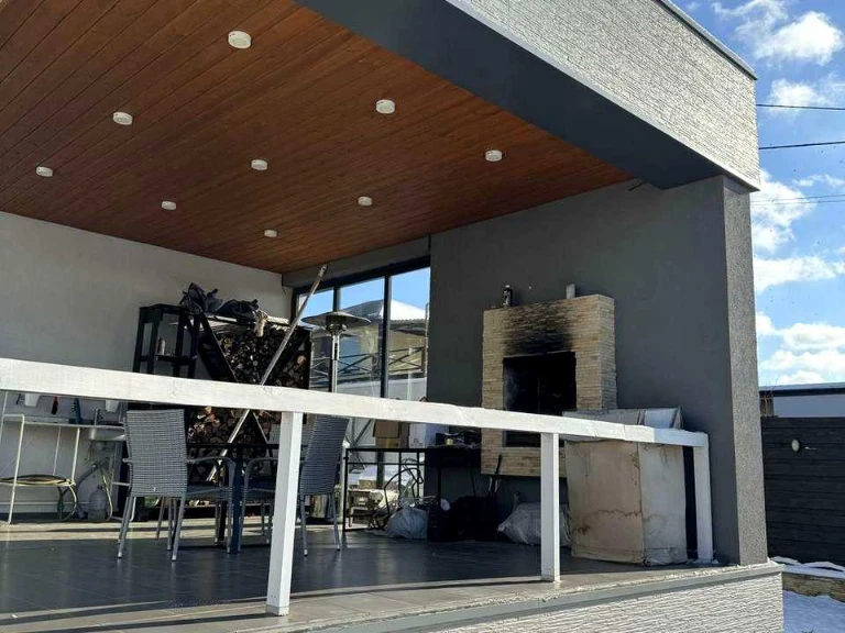 Будинок. Харків, Науки просп. (Леніна)