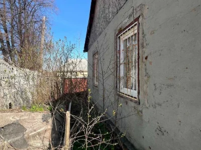 Будинок. Харків, Льва Ландау просп. (50-річчя СРСР)