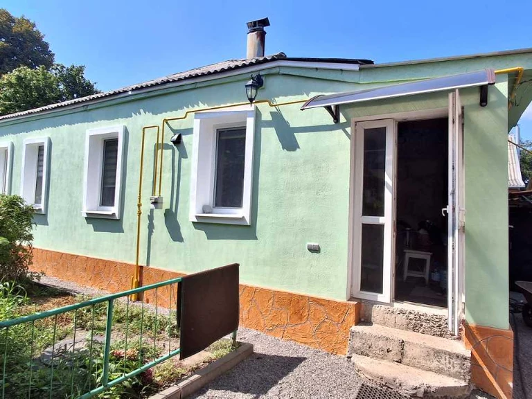 Будинок. Харків, Червона Алея вул.