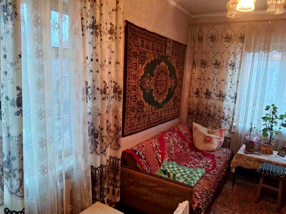 Будинок. Харків, Ясні Зорі вул.