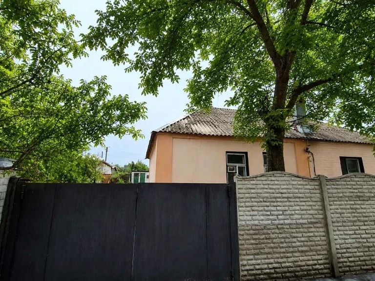 Будинок. Харків, Ясні Зорі вул.