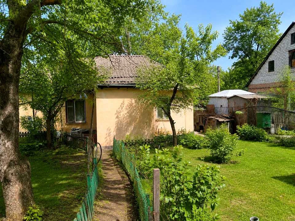 Будинок. Харків, Ясні Зорі вул.